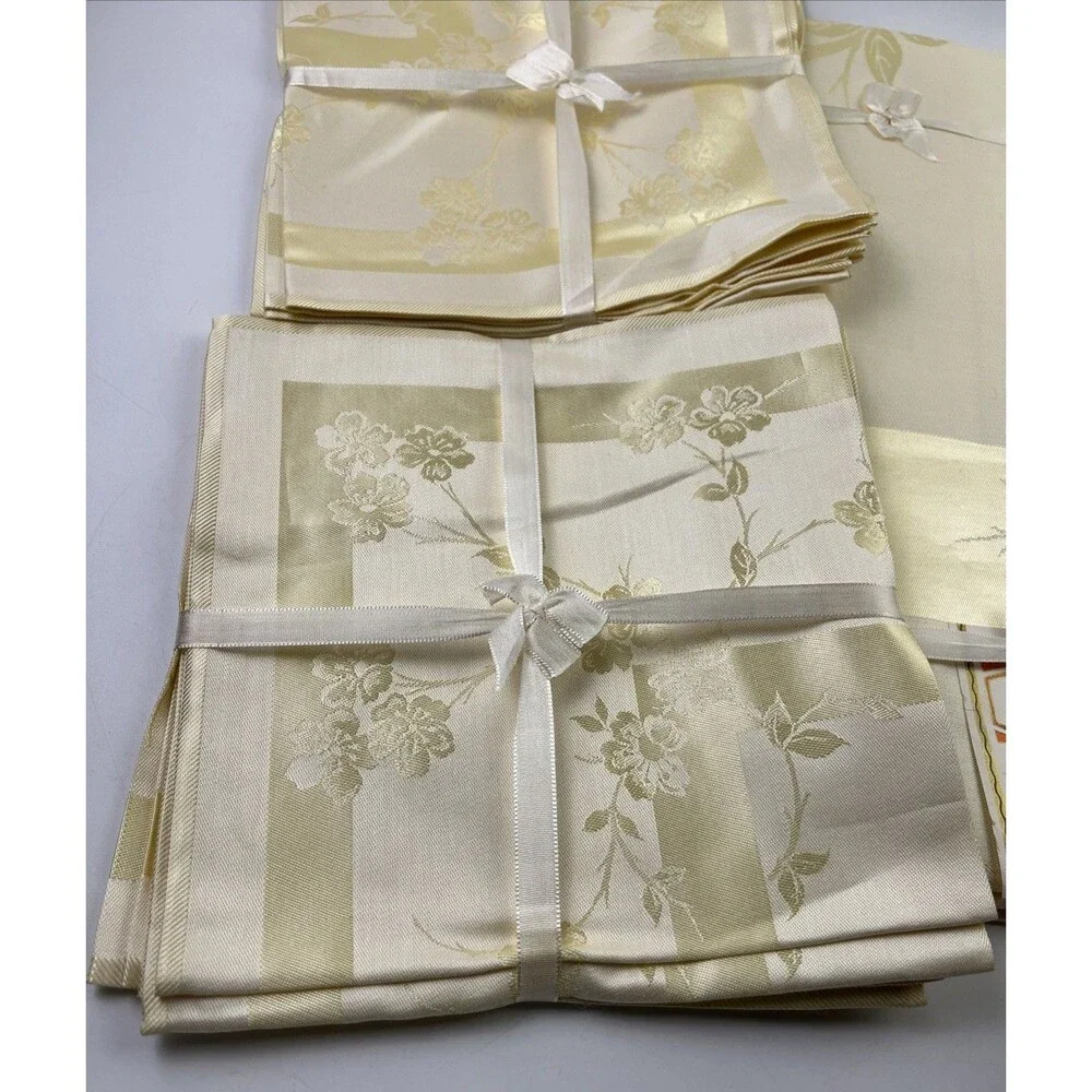 Vtg Bardwil Damask 'Blossom Time' 64